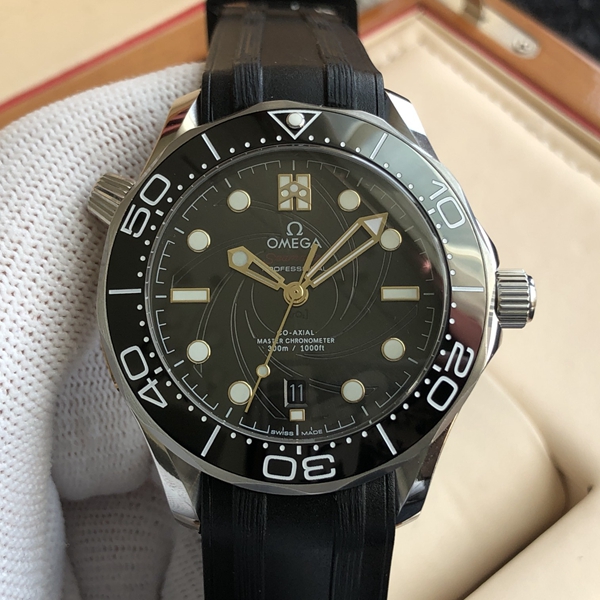 オメガ時計正面デザイン